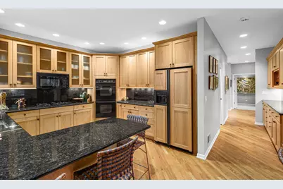 [Address not provided], Northbrook, IL 60062 - Photo 9