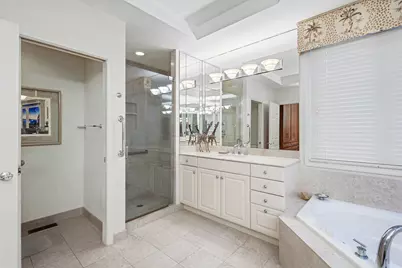 [Address not provided], Northbrook, IL 60062 - Photo 15