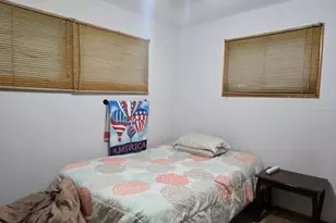 710 Country Ln, Carthage, IL 62321 - Photo 11