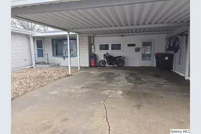 710 Country Lane, Carthage, IL 62321 - Photo 25