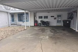 710 Country Ln, Carthage, IL 62321 - Photo 25