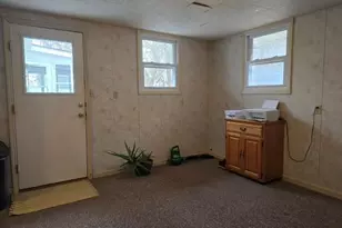 710 Country Ln, Carthage, IL 62321 - Photo 23