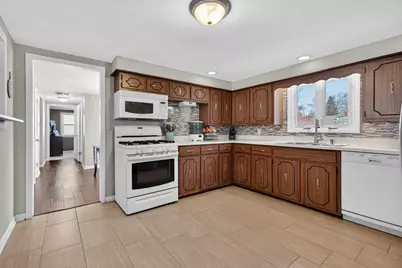 2408 Meridian Drive, Joliet, IL 60431 - Photo 11