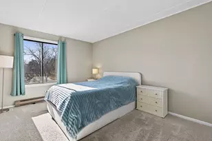 734 N Briar Hill Ln, Addison, IL 60101 - Photo 13