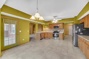 7920 Trinity Cir, Tinley Park, IL 60487 - Photo 11