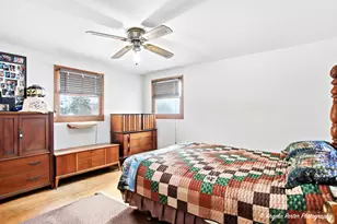 8 E Rollins Rd, Round Lake Beach, IL 60073 - Photo 21