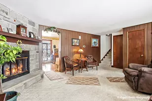 8 E Rollins Rd, Round Lake Beach, IL 60073 - Photo 13