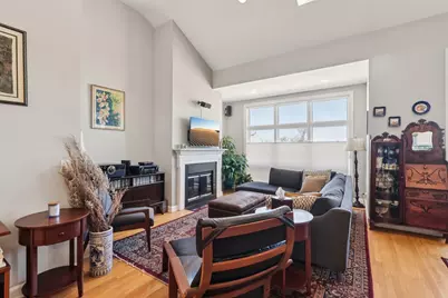 1473 W Irving Park Road #4E, Chicago, IL 60613 - Photo 7