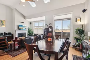 1473 W Irving Park Rd, Chicago, IL 60613 - Photo 9