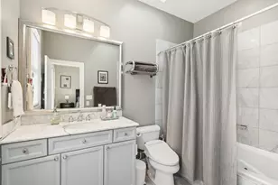 1473 W Irving Park Rd, Chicago, IL 60613 - Photo 23