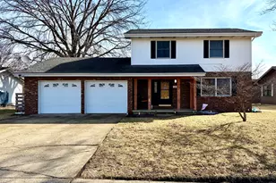 66 Holiday Dr, Clifton, IL 61727 - Photo 1