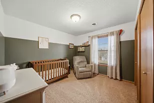 1645 Sir Lawrence Ln, Dixon, IL 61021 - Photo 17