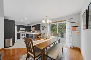 1645 Sir Lawrence Ln, Dixon, IL 61021 - Photo 5