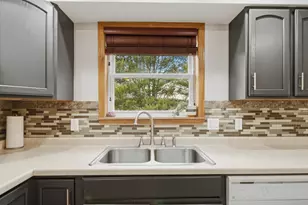 1645 Sir Lawrence Ln, Dixon, IL 61021 - Photo 9