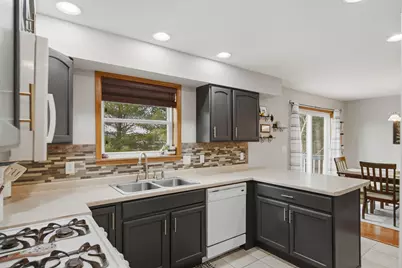 1645 Sir Lawrence Lane, Dixon, IL 61021 - Photo 7