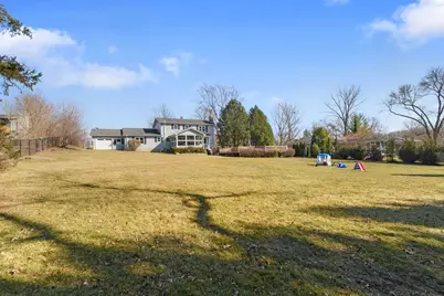 27942 N Lakeview Circle, McHenry, IL 60051 - Photo 31