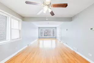 7637 S Essex Ave, Chicago, IL 60649 - Photo 5