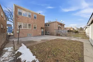 8121 S Commercial Ave, Chicago, IL 60617 - Photo 29