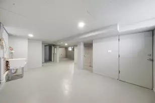 8121 S Commercial Ave, Chicago, IL 60617 - Photo 21