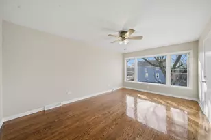 8121 S Commercial Ave, Chicago, IL 60617 - Photo 11