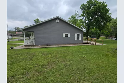 2806 Jones Street, Eldorado, IL 62930 - Photo 3