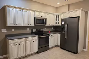 2806 Jones St, Eldorado, IL 62930 - Photo 11