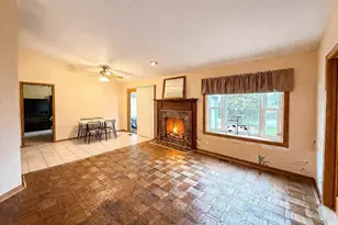 1605 Powder Horn Dr, Algonquin, IL 60102 - Photo 3