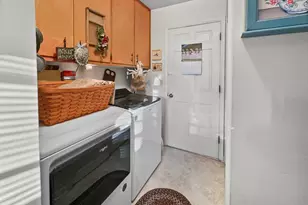 447 S Ralph St, Watseka, IL 60970 - Photo 15