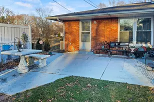 447 S Ralph St, Watseka, IL 60970 - Photo 19