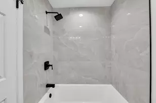 [Address not provided], Buffalo Grove, IL 60089 - Photo 21