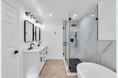 [Address not provided], Buffalo Grove, IL 60089 - Photo 21