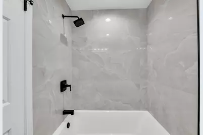 [Address not provided], Buffalo Grove, IL 60089 - Photo 23