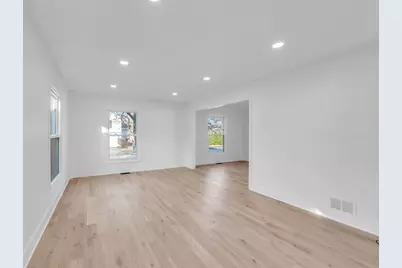 [Address not provided], Buffalo Grove, IL 60089 - Photo 9