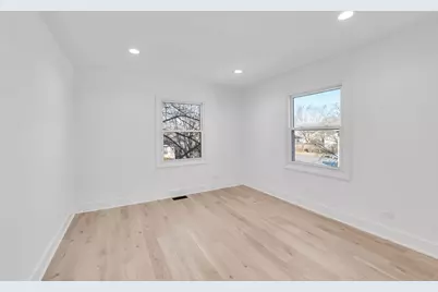 [Address not provided], Buffalo Grove, IL 60089 - Photo 25