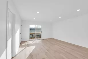 [Address not provided], Buffalo Grove, IL 60089 - Photo 15