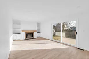 [Address not provided], Buffalo Grove, IL 60089 - Photo 11