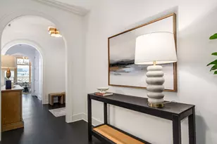 118 E Erie St, Chicago, IL 60611 - Photo 3