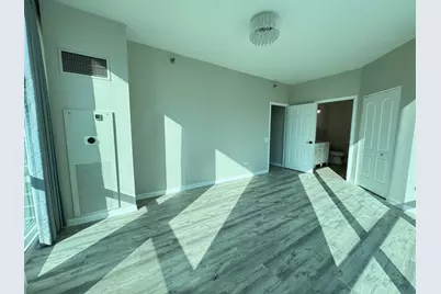 757 N Orleans Street #812, Chicago, IL 60654 - Photo 9