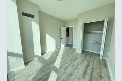 757 N Orleans Street #812, Chicago, IL 60654 - Photo 7