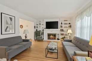 4141 Longmeadow Rd, Downers Grove, IL 60515 - Photo 5