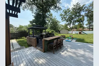 684 Pfingsten Road, Northbrook, IL 60062 - Photo 5