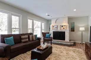 684 Pfingsten Rd, Northbrook, IL 60062 - Photo 21