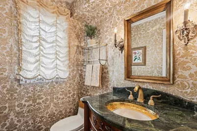 528 Linden Avenue, Lake Forest, IL 60045 - Photo 11