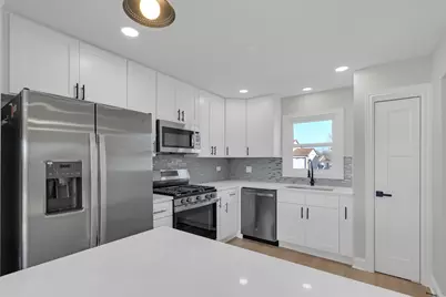 17720 Winston Drive, Country Club Hills, IL 60478 - Photo 9