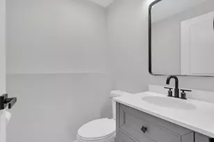 17720 Winston Dr, Country Club Hills, IL 60478 - Photo 11