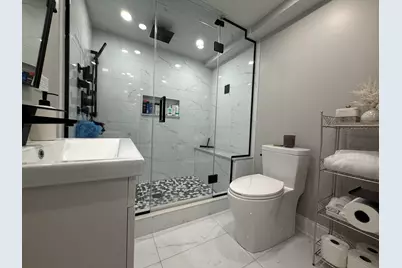 8515 N Ozanam Avenue, Niles, IL 60714 - Photo 21