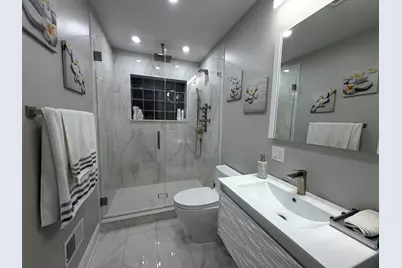 8515 N Ozanam Avenue, Niles, IL 60714 - Photo 15