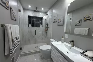 8515 N Ozanam Ave, Niles, IL 60714 - Photo 15