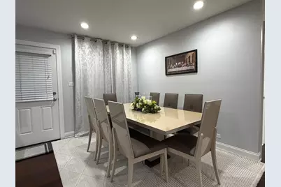 8515 N Ozanam Avenue, Niles, IL 60714 - Photo 5