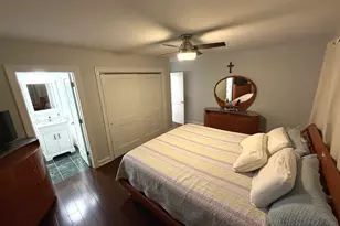 8515 N Ozanam Ave, Niles, IL 60714 - Photo 11